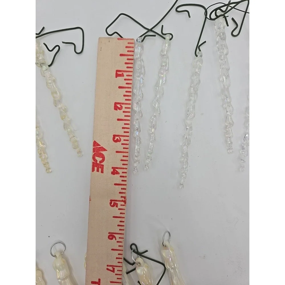 Vtg Lot Of 28 Icicle‎ Ornaments 7 Frosted Shiny 7 Clear Shiny AB 14 Pale Yellow